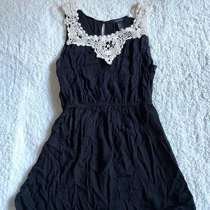 Brand: Forever 21  Size: Small